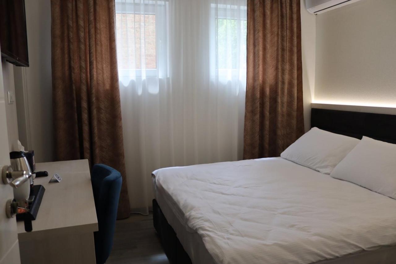 Appartamento Dm Sobe Tuzla Esterno foto